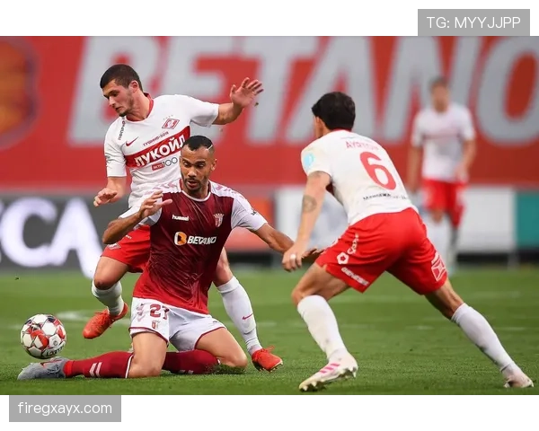 马德里竞技勇夺欧联杯冠军,彰显球队强劲实力与竞争力跃升 马德里竞技勇夺欧联杯冠军,彰显球队强劲实力与竞争力跃升