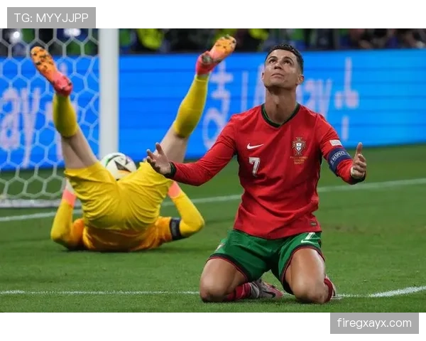 C罗状态回暖凌空远射引爆全场,神技再现点燃球迷热情 C罗状态回暖凌空远射引爆全场,神技再现点燃球迷热情