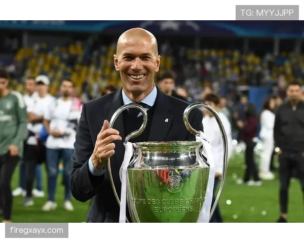 齐达内执掌曼联面临重返巅峰的希望与挑战分析