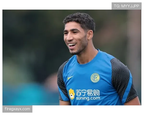 阿什拉夫英超兴趣动态：近期表现稳健，转会传闻持续升温