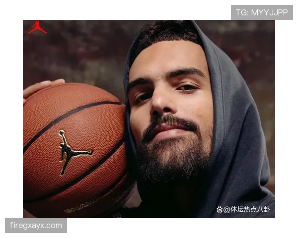 特雷·杨提升挡拆组织效率 拉开与常规控卫助攻差距